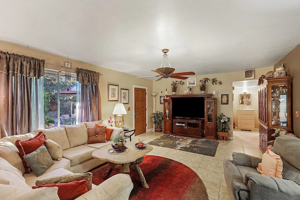 Catalina Haven 3 BR by Casago