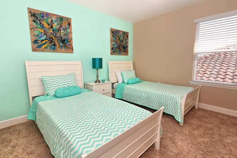 4412 Acorn Court 5 Bedrooms, +3 Bathrooms