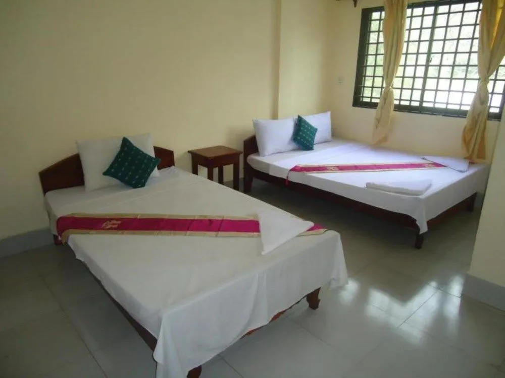 Brise de Kep Guesthouse & Restaurant