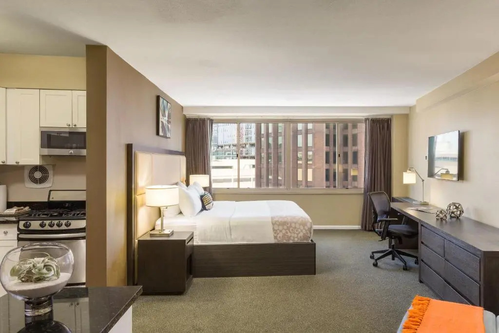 The Windsor Suites