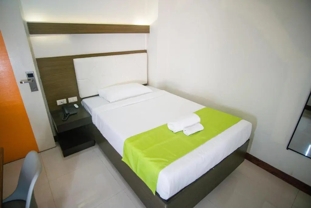 Benrose Hotel