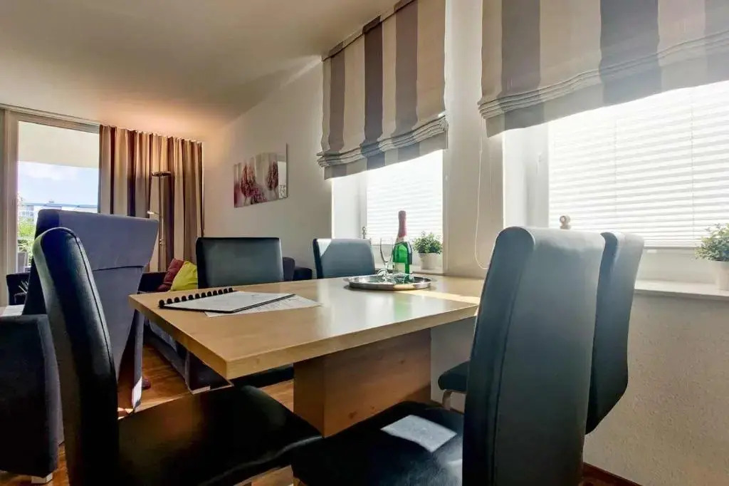 Ferienwohnung-308-Hohe-Lith-Duhnen-mit-eigenem-Strandkorb-am-Strand