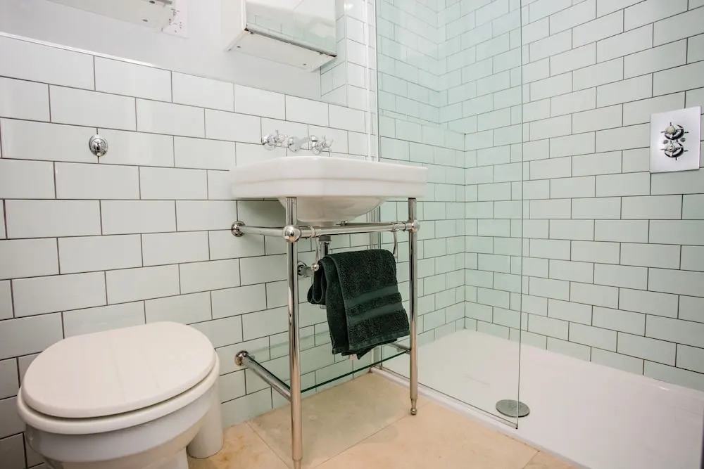 3 Bedroom Apartment Sleeps 6 in Dalston