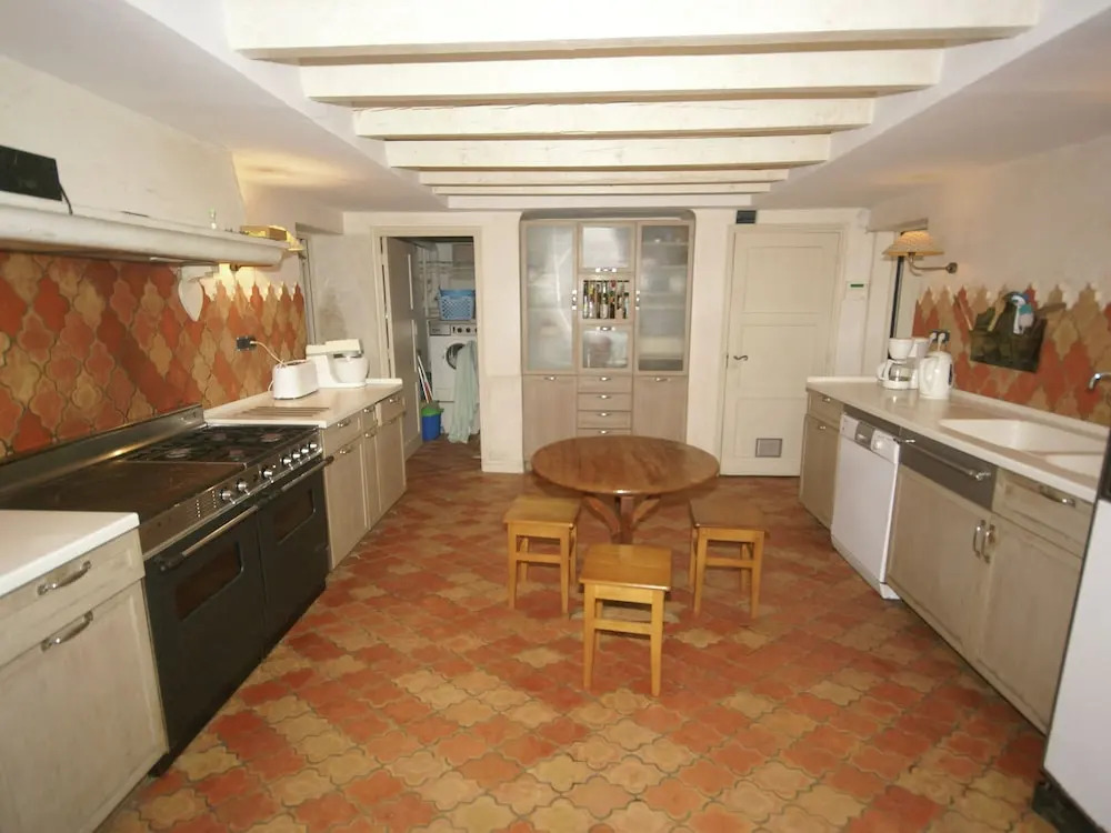 Beautiful Villa in Rayol-Canadel-sur-Mer near Sea