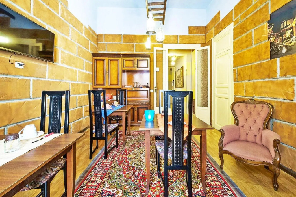 Hollywood Inn Palermo
