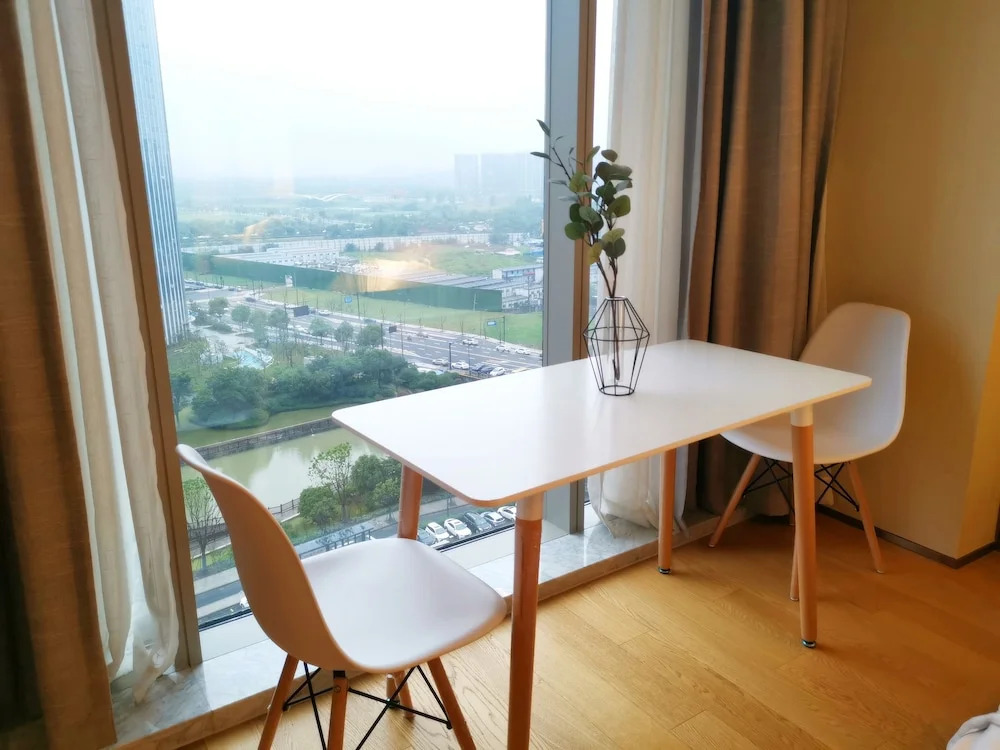 EFC Qingchengli Loft Apartment