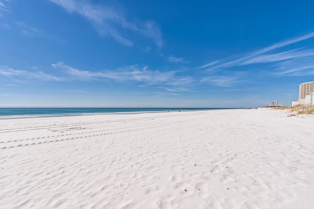 Clnd2101 4 Bedroom Condo