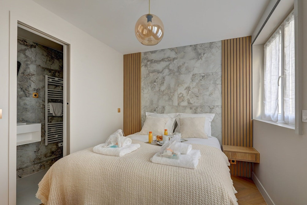 Residence AC Champs de Mars Eiffel Tower by Studio Prestige