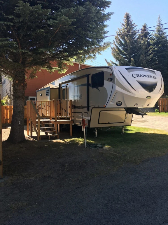 Lake View Lodge