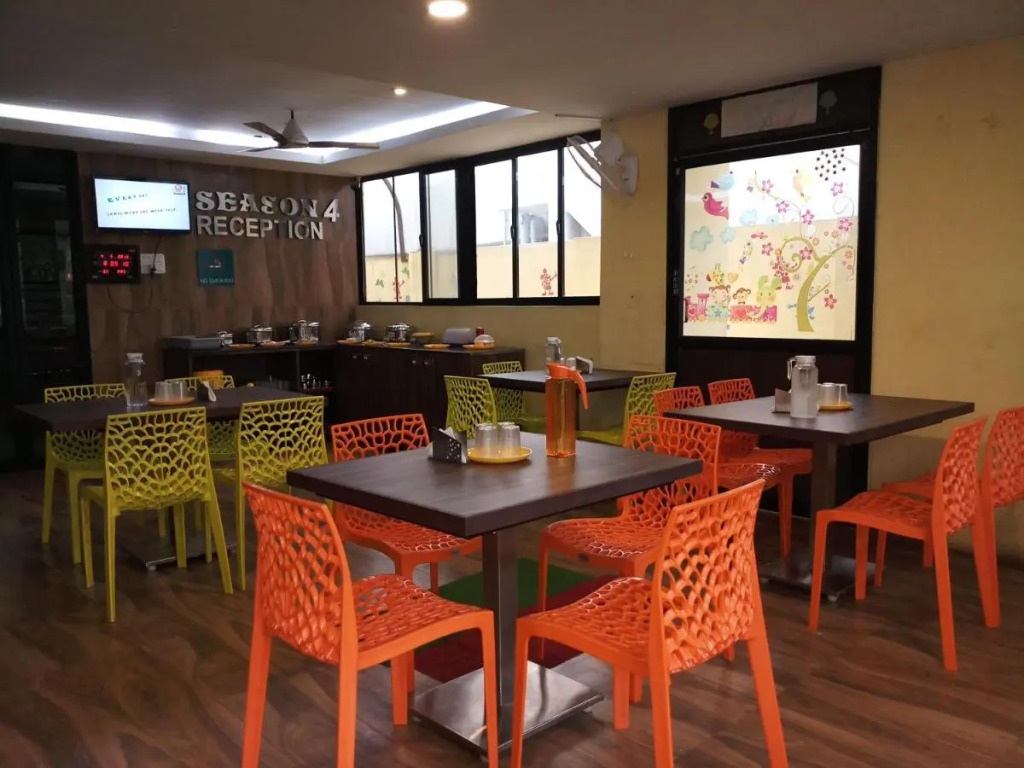 Season 4 Residences -Thiruvanmiyur Near Tidel park Apollo Proton cancer center and IIT Madras Research Park
