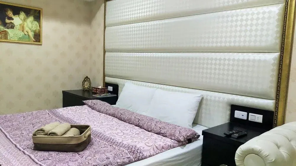 Sally's Boutique House