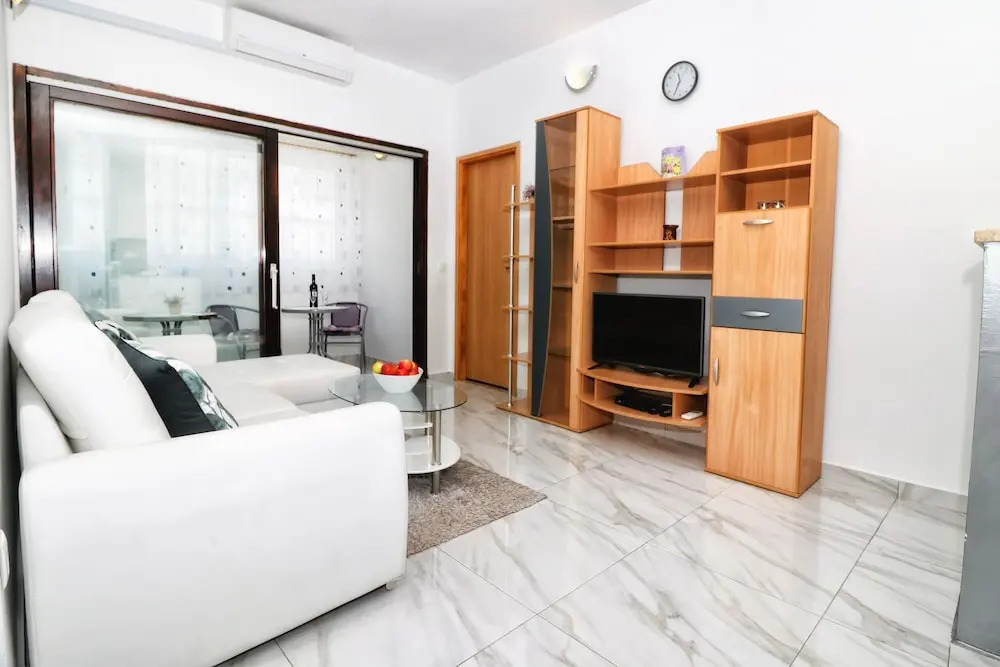 Apartment Bozac