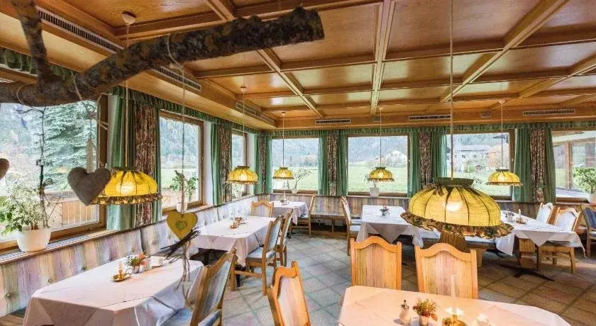 Gasthof Schwarzer Adler in Hägerau-Steeg Naturpark Lechtal