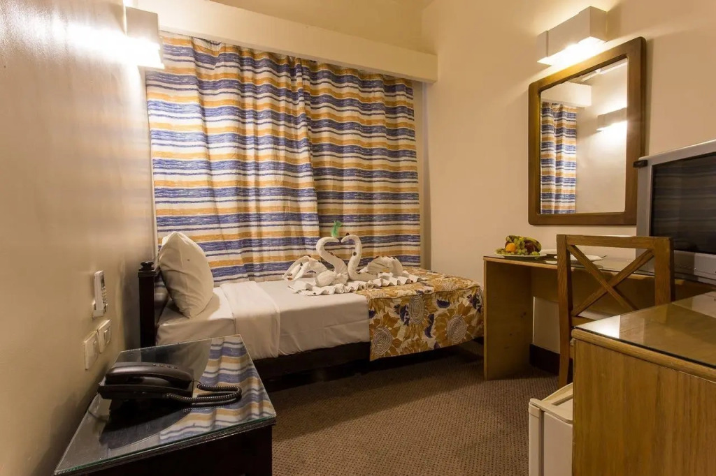 Hapi Hotel