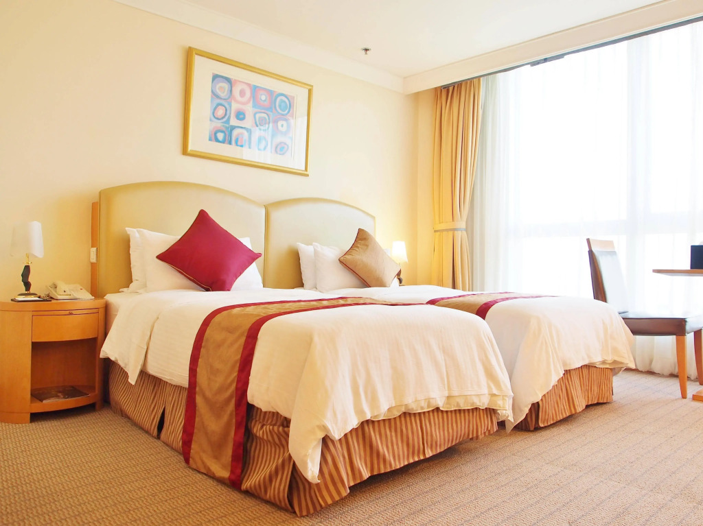 Harbour Plaza Resort City