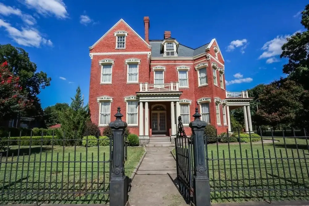 Wright Mansion - An Impressive Victorian Estate