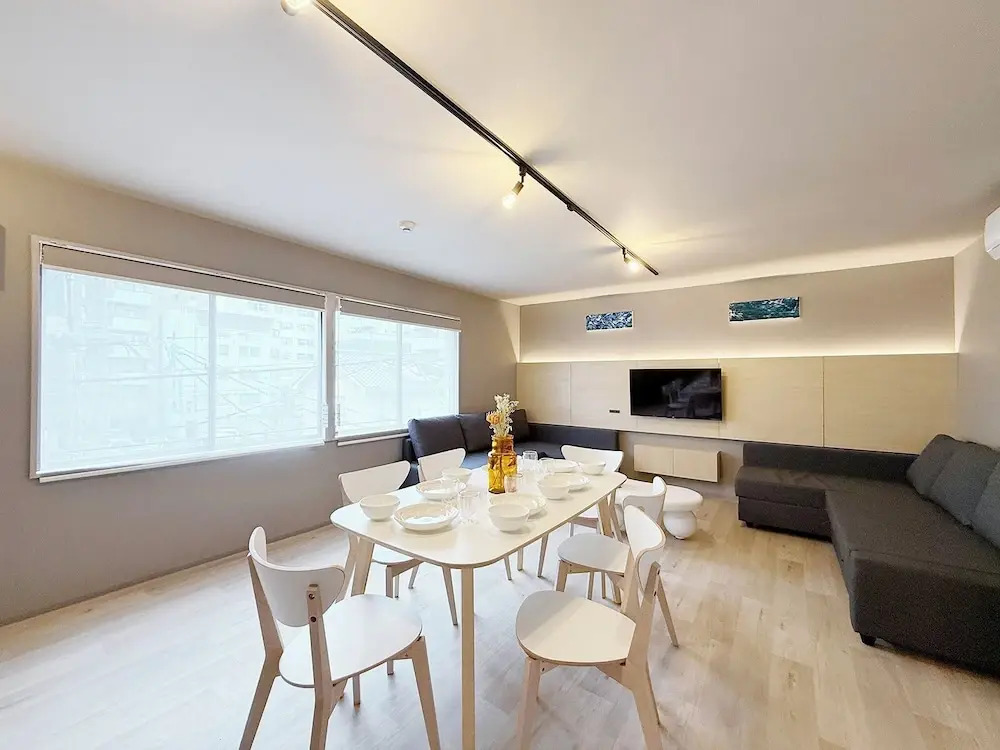 Reno bld 301