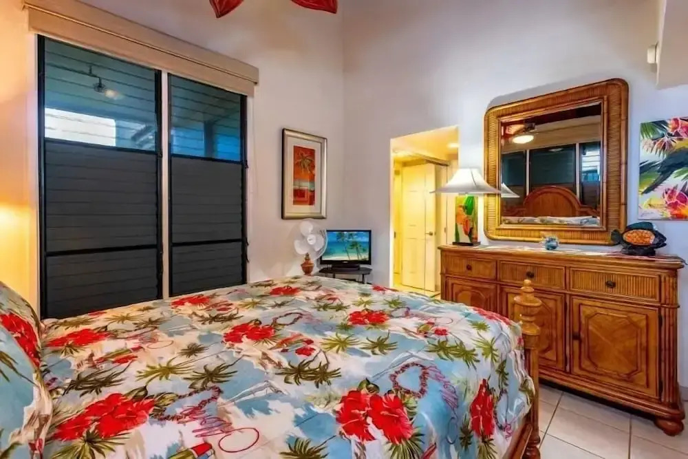 Hale Mahina, #b-405 2 Bedroom Condo by RedAwning