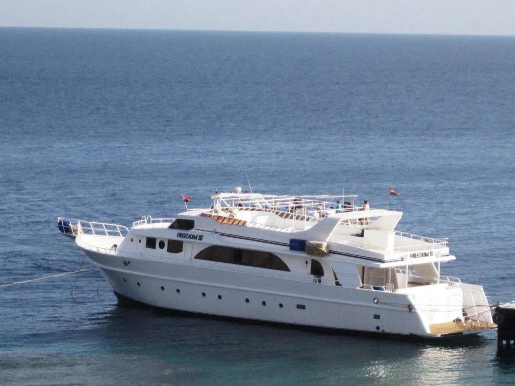 Umbi Sharks Bay Diving Village