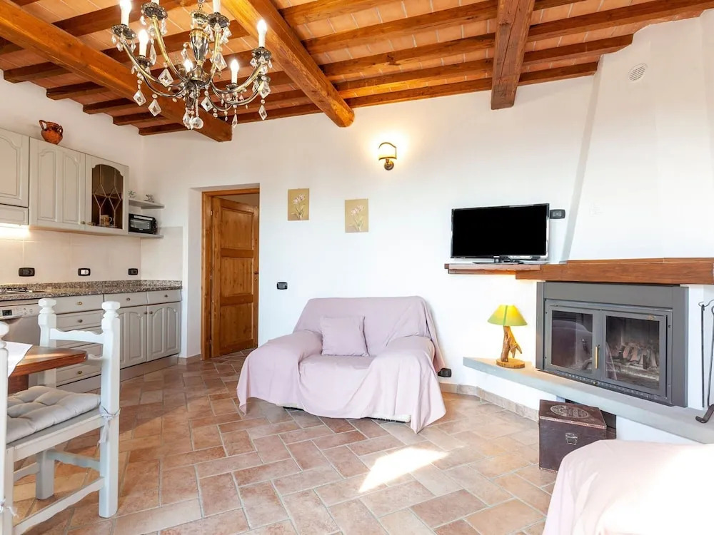 Villa in Lisciano Niccone With Pool & Nature