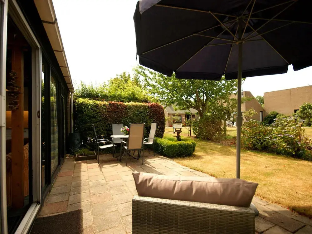 Nice Holiday Home for 5 People, Within Walking Distance of the Beach