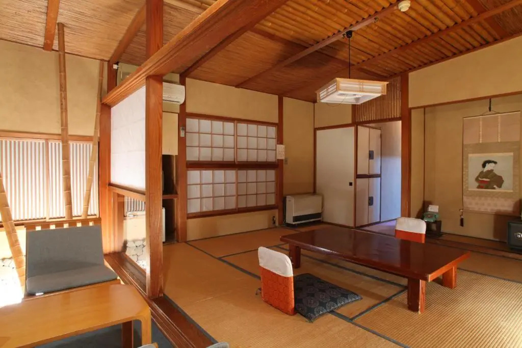 Hatsunoyu