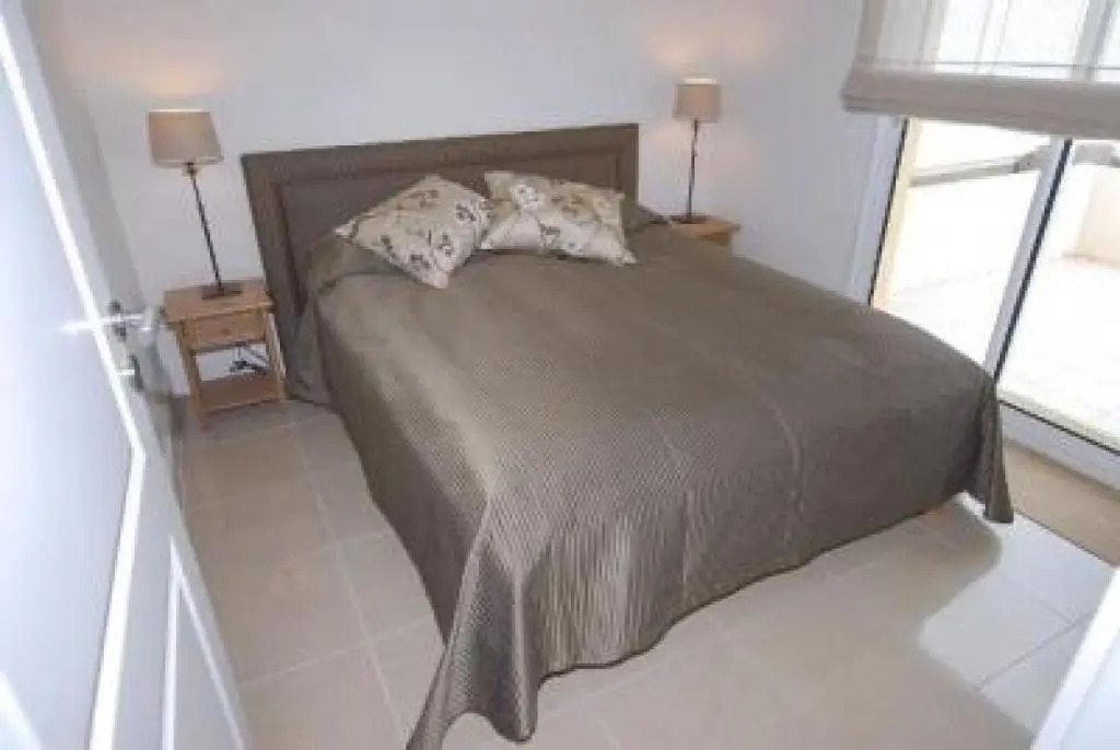 Stunning Three Bedroom Apartment on Seafront in Cannes With Panoramic sea Views 399 - 399