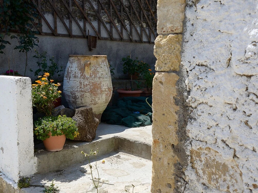 "sifakis Gorgeous Stone House"