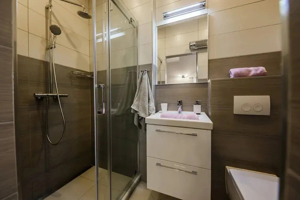 Coastal Apartment in Sibenik-brodarica