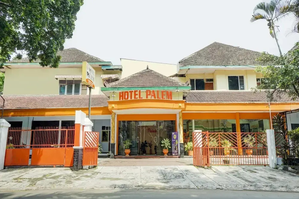 OYO 3956 Hotel Palem 2