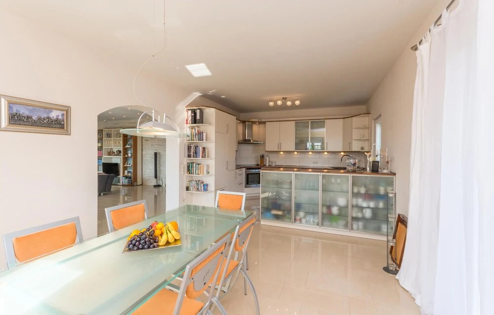 Awesome Home In Turanj
