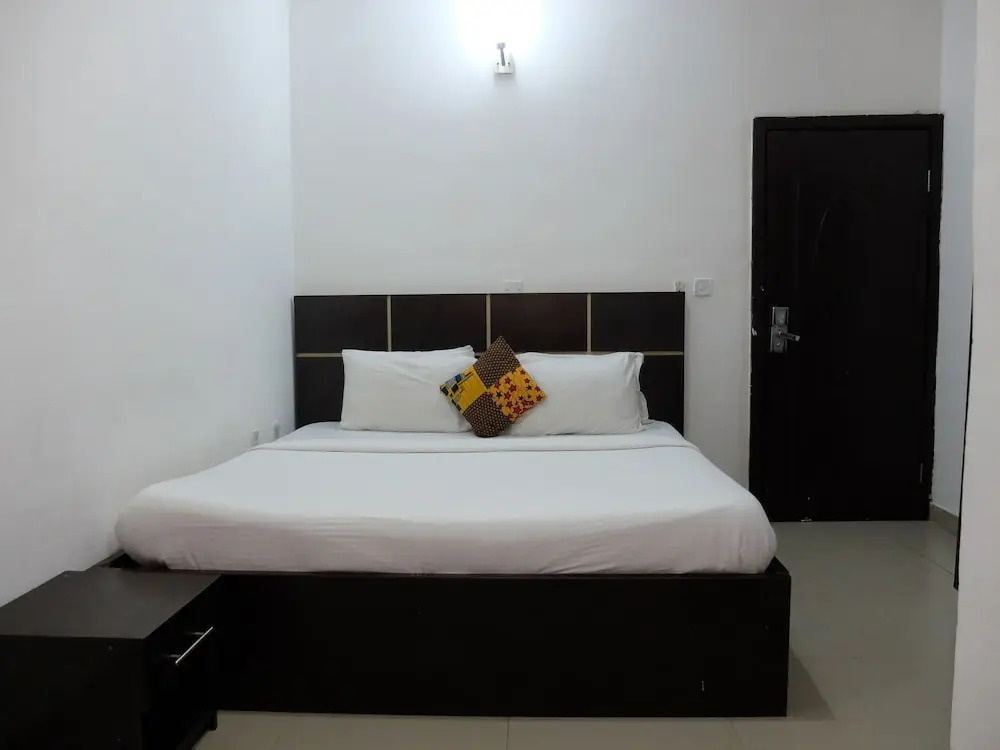 Bjorne Suites