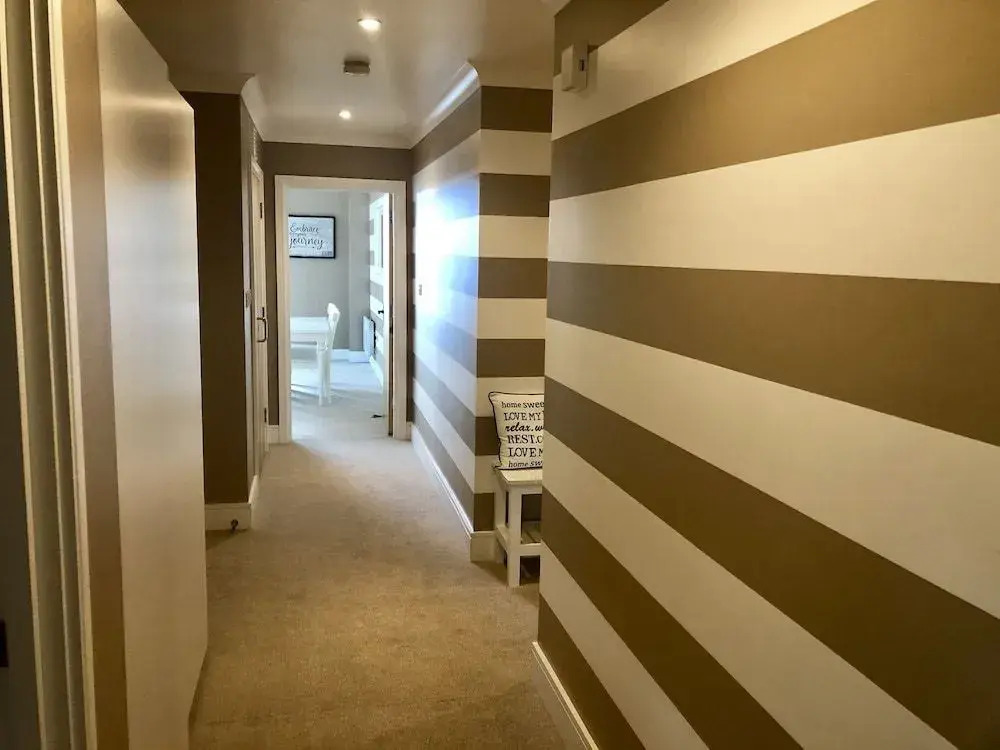 2 Bed 2 Bath Waterfront Views Parking 4th Flr