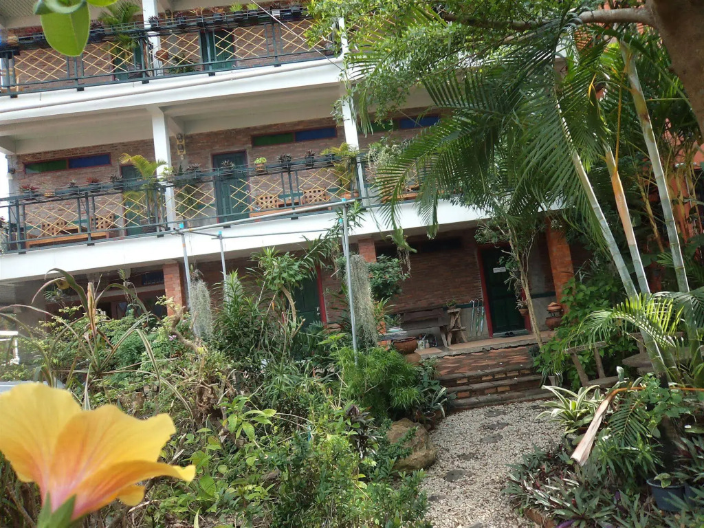 Baan Por Jai