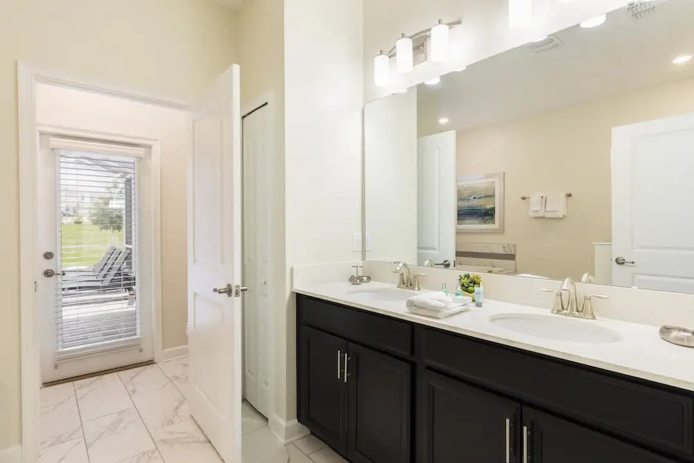 Gorgeous 8-bed Championsgate Resort Home-1528fd