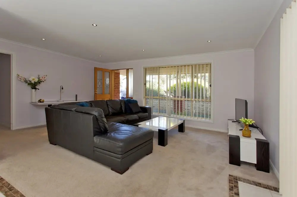Modern Townhouse – Spa and Comfort