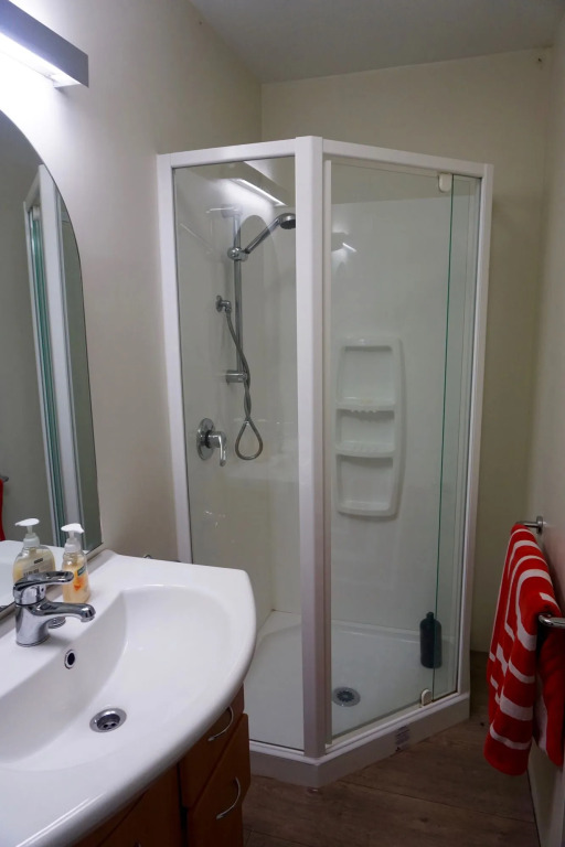 Le Chalet Waiheke Apartments