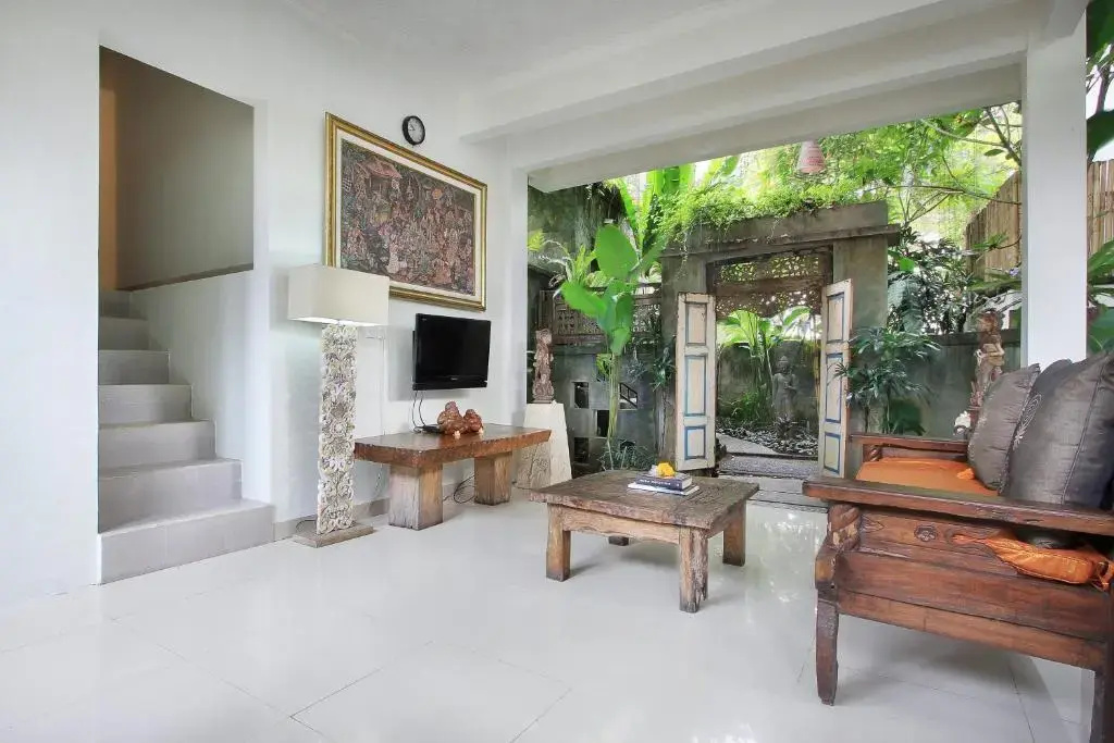 Gusde House Villas