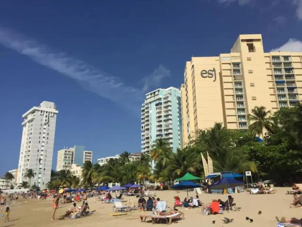 2BR Condo at Isla Verde Beach