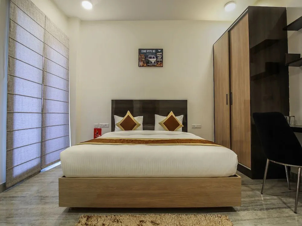 OYO 15526 Lime Wood Stay