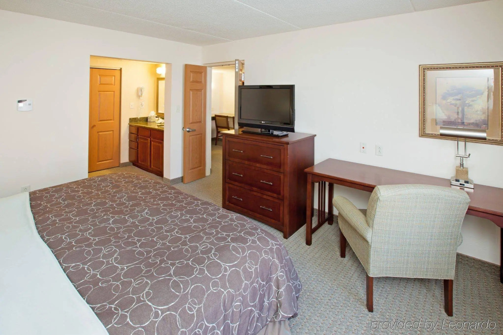 Staybridge Suites Indianapolis Downtown-Convention Center by IHG