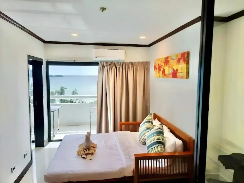 Patong Tower 1.1 Patong Beach by PHR