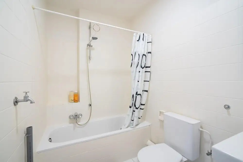 Non Smoking 1-bedroom Apartment