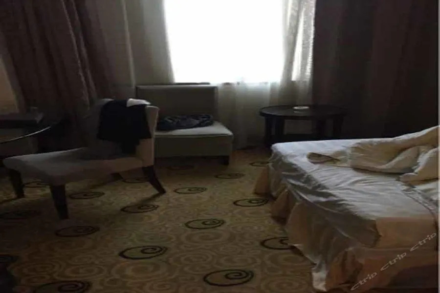Royal Century Hotel