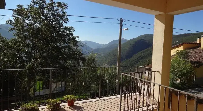 Country Terrace