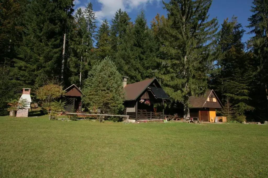 Fikfak cottage