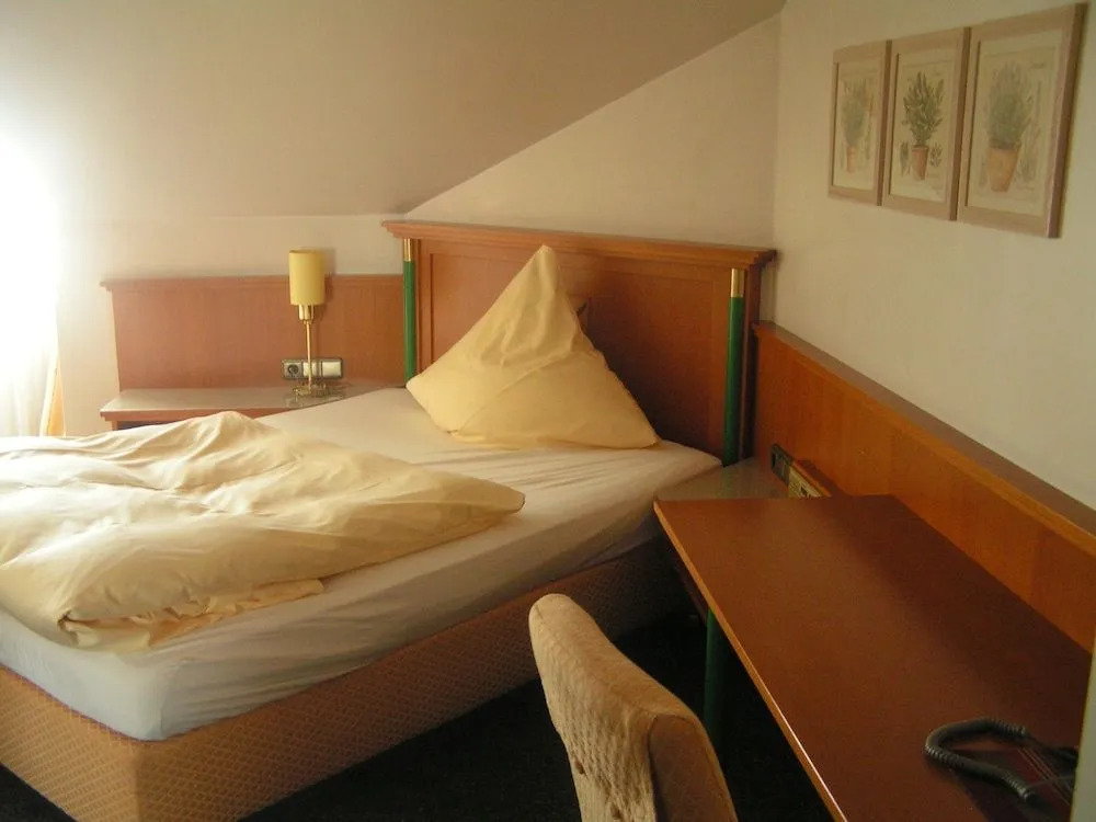 Dreispitz -B&B-Hotel Garni