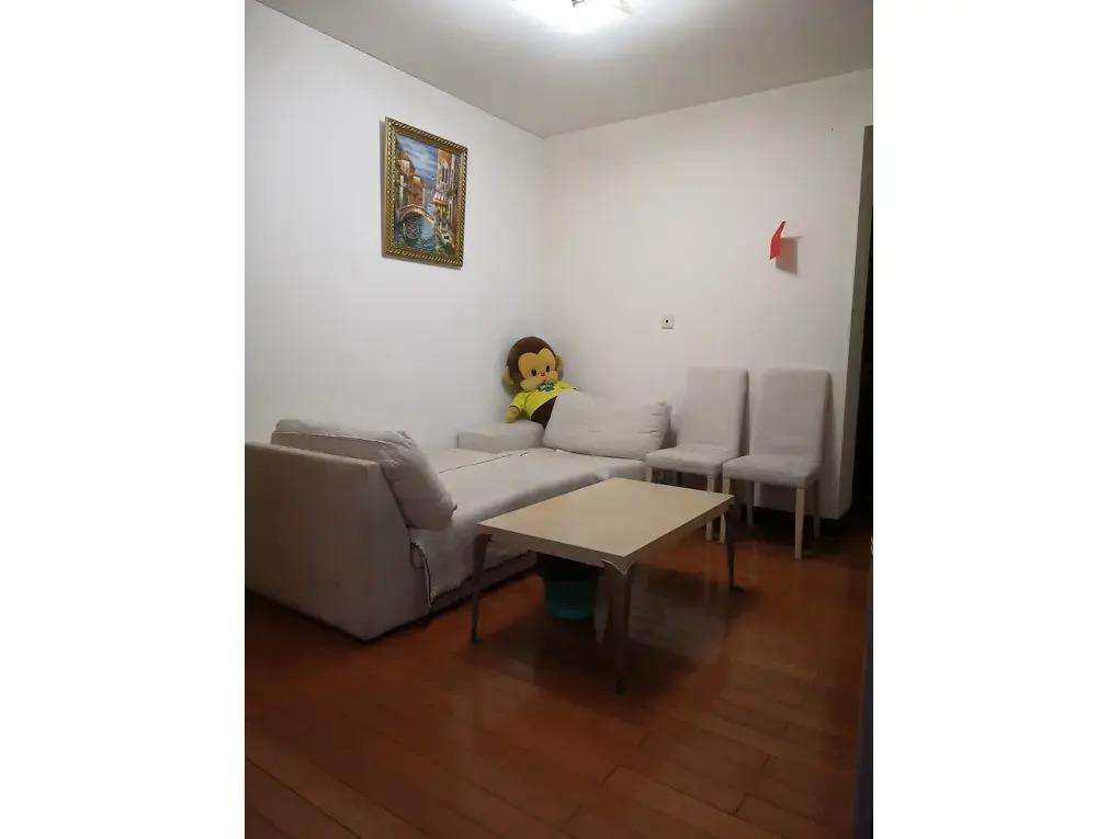 Pinkhostelling laternational