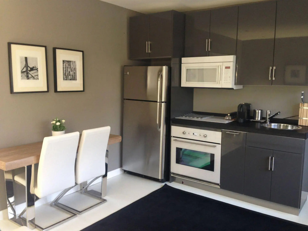 Sunny Days Apartments