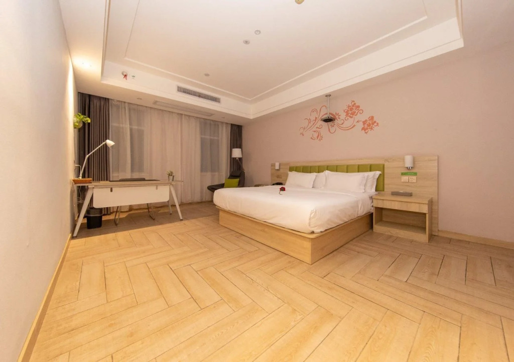 ibis Styles NT Shimao Plz